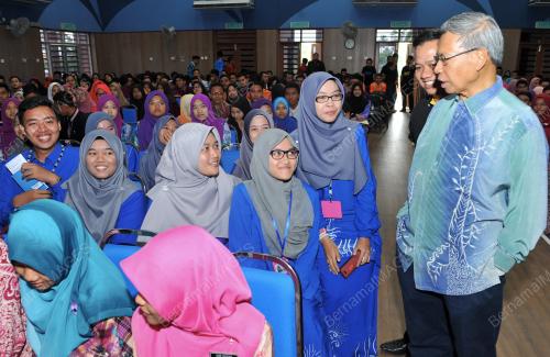 KB01_27022016_KEPIMPINAN_PELAJAR_3