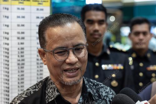 AZMAN ISMAIL