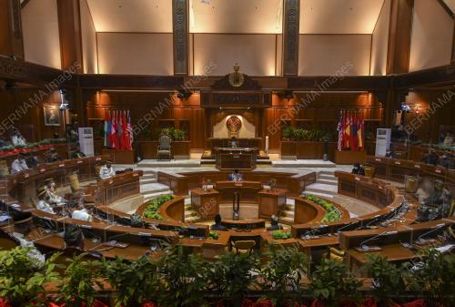 PERSIDANGAN DUN KELANTAN