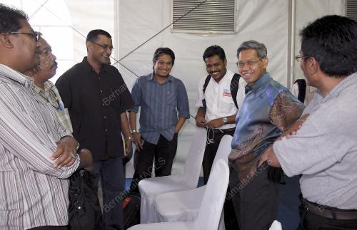 MUSTAPA MOHAMED