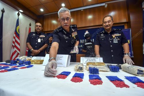 DATUK HASANUDDIN HASSAN