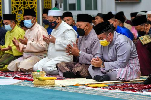 DR TENGKU MUHAMMAD FAIZ PETRA