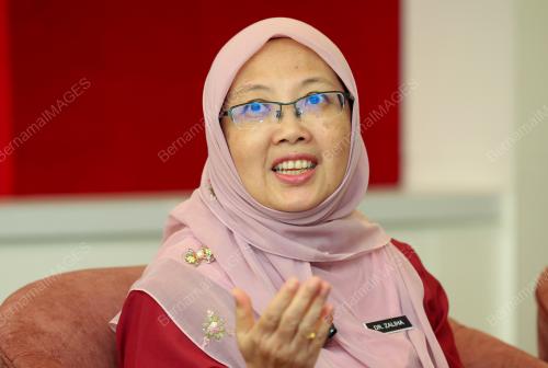 DR ZALIHA MUSTAFA