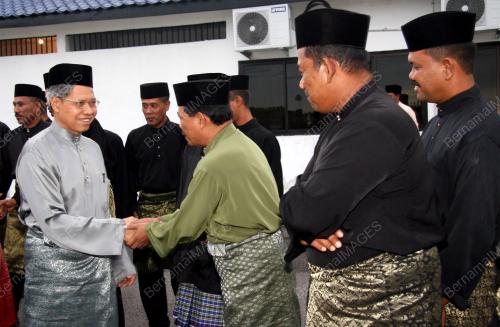 MUSTAPA MOHAMED