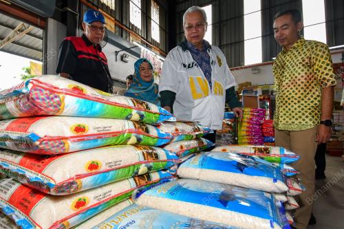 TAN SRI ANNUAR MUSA
