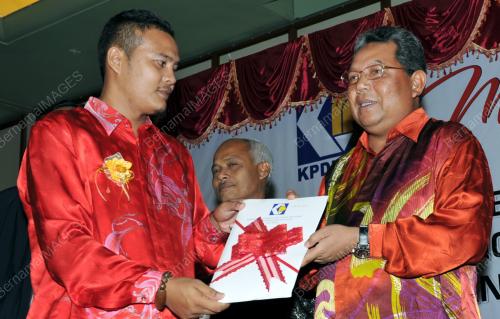 KB01_30032013_PENIAGA_KECIL