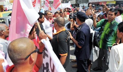BANTAHAN HIMPUNAN BERSIH