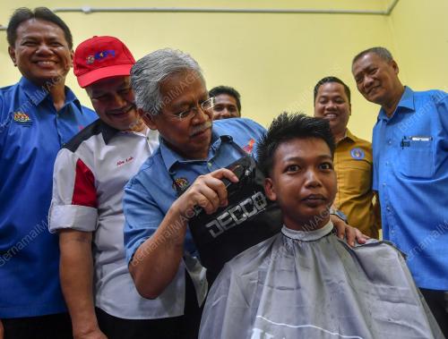 KB02-140418-RASMI-_BN201804054245_14042018