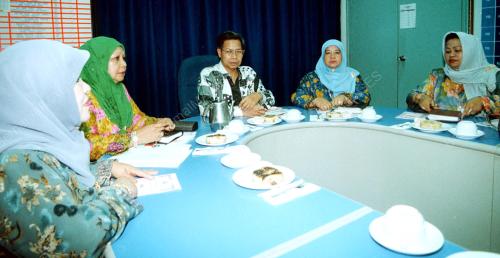 KB02-_13_07_2000_WANITA_UMNO_11012016