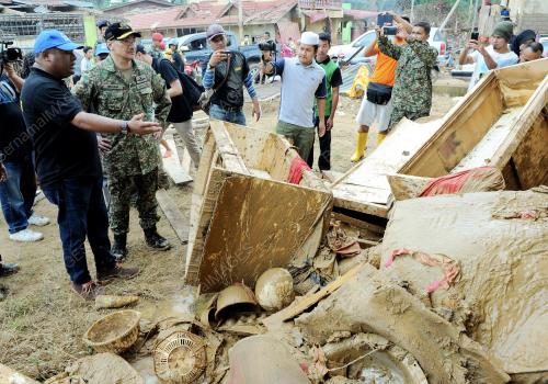 KB022_04012015_BANJIR_1MINDEF