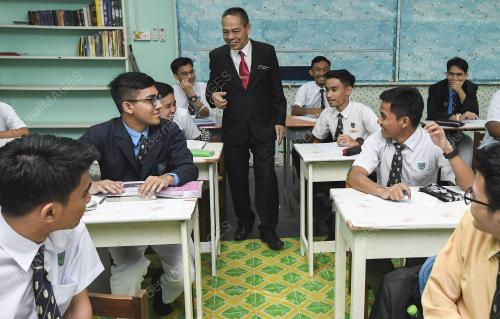 KB02_01012019_SEKOLAH_BN201812317165
