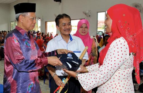 KB02_01022012_KEPIMPINAN