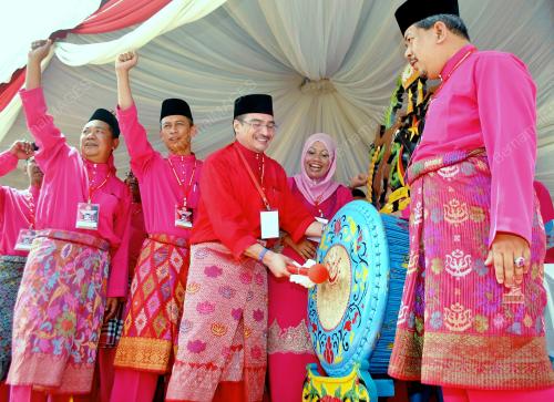 KB02_01092012_HISHAMUDDIN