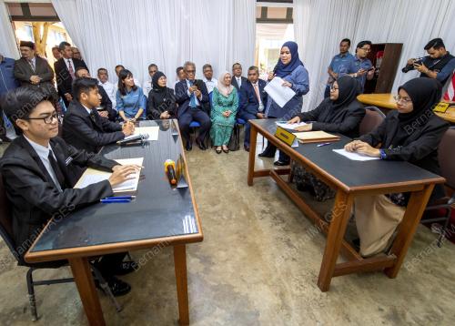 TAN SRI TENGKU MAIMUN TUAN MAT