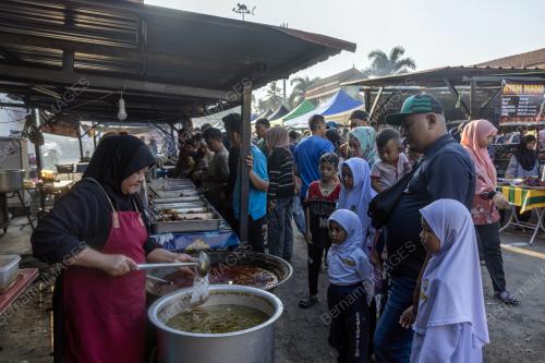 TINJAUAN BAZAR RAMADAN