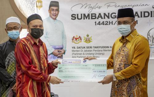 DATUK SERI TAKIYUDDIN HASSAN