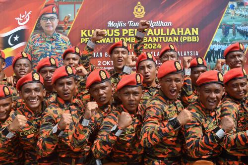 KURSUS PENTAULIAHAN PENGAWAI BOMBA BANTUAN (PBB)