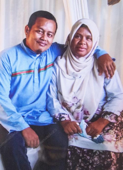 TIGA SEKELUARGA MAUT