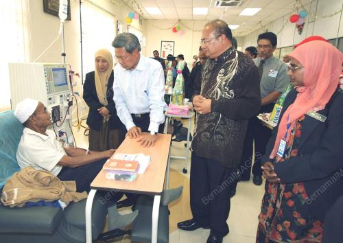 MUSTAPA MOHAMED