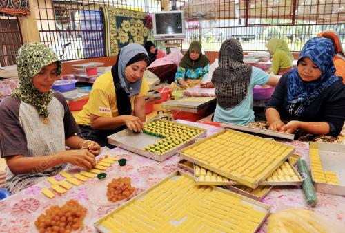 KB02_03082012_BISKUT_RAYA