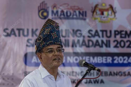 DATUK MAKHZAN MAHYUDDIN