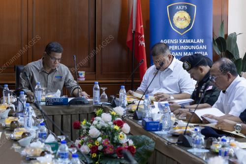 DATUK SERI SAIFUDDIN NASUTION