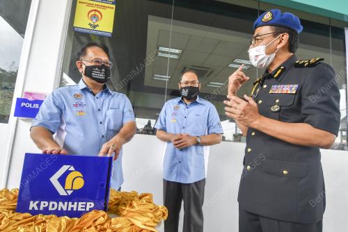 DATUK SERI ALEXANDER NANTA LINGGI