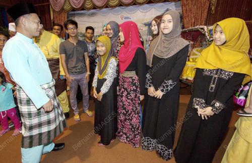KB02_06082015_TNB_RAYA
