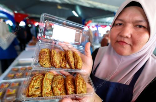 KUIH AKOK IKAN