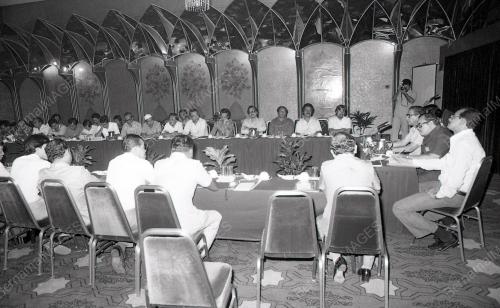 KB02_08012015_PERTEMUAN_PERNIAGAAN