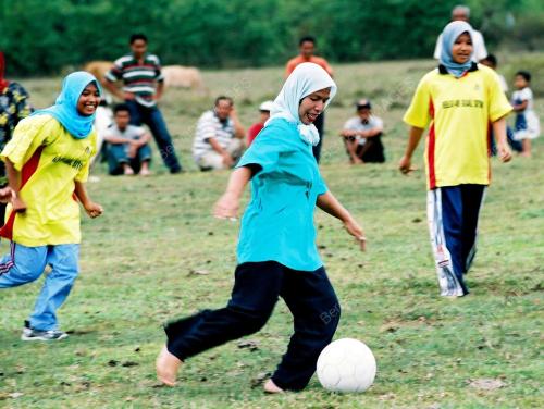 PERTANDINGAN BOLASEPAK WANITA