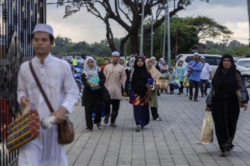 RIBUT BAZAR RAMADAN STADIUM