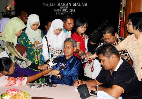 MUSTAPA MOHAMED