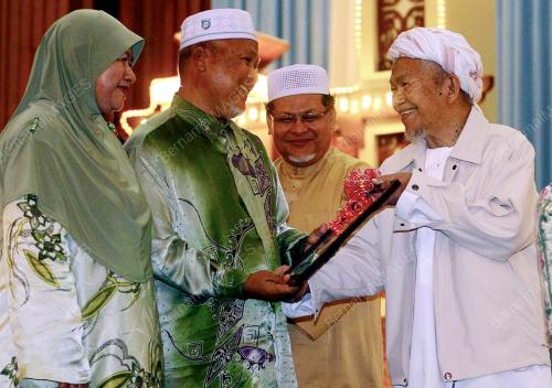 KB02_09022012_SUAMI_ISTERI