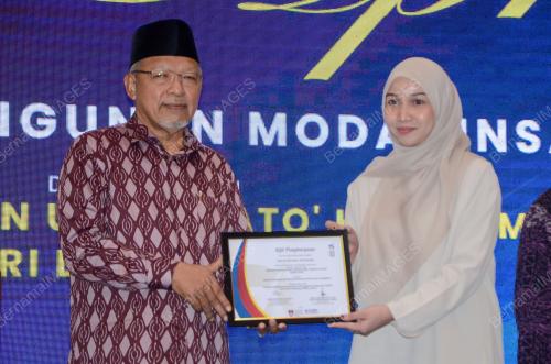 DATUK AHMAD YAKOB
