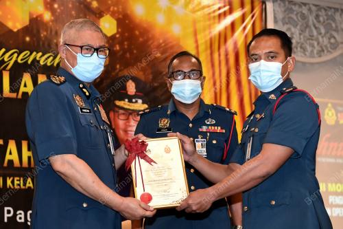 DATUK SERI MOHAMAD HAMDAN WAHID