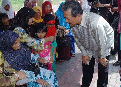 MUHYIDDIN YASSIN