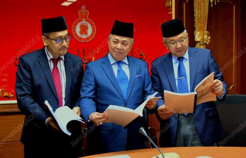 KB02_09112017_HARI_KEPUTERAAN_BN201711080717
