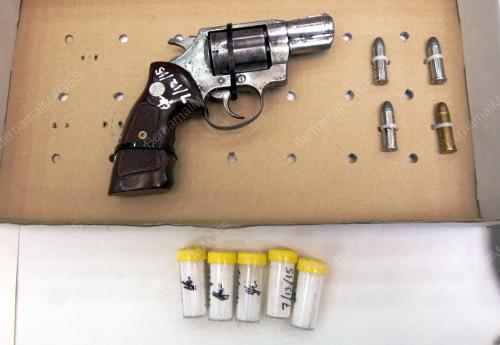 KB02_09122015_PISTOL