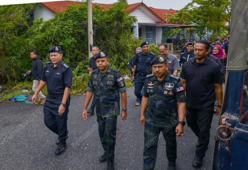 DATUK SERI AYOB KHAN MYDIN PITCHAY