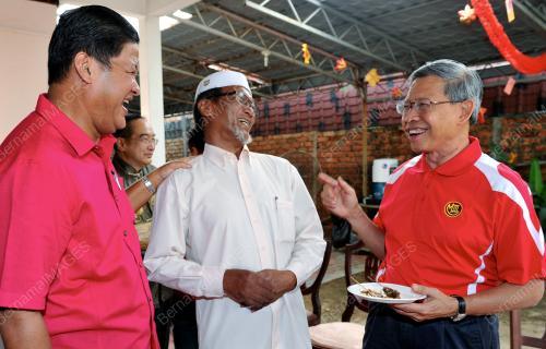 KB02_10022013_RAYA_CINA