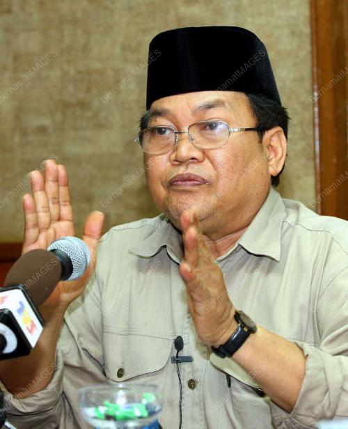 DATUK IBRAHIM ALI