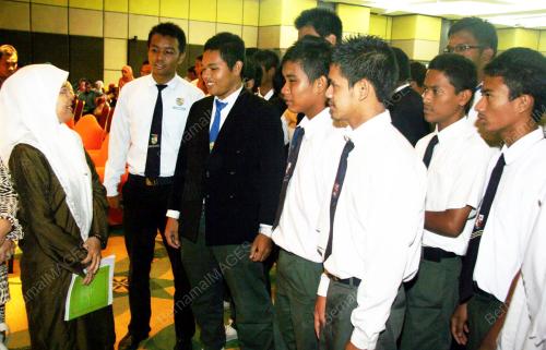 AHADIAH MOHD KHAIRI