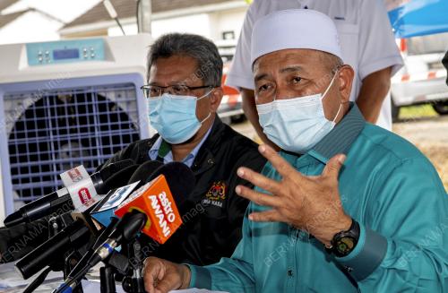 DATUK SERI TUAN IBRAHIM TUAN MAN