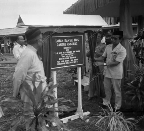 KB02_11082015_PEMBUKAAN_RUMAH