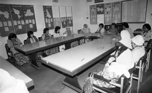 KB02_13081984_WANITA_UMNO