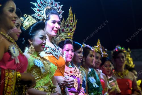 KB02_13102017_LOY_KRATHONG_BN201710118193
