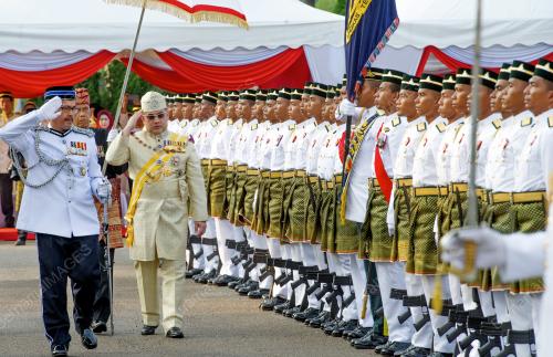 KB02_13122016_AGONG_ISTANA