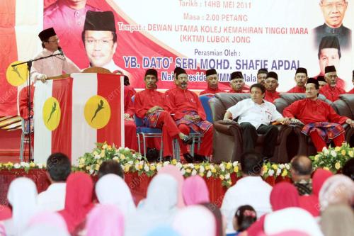 DATUK SERI MOHD SHAFIE APDAL