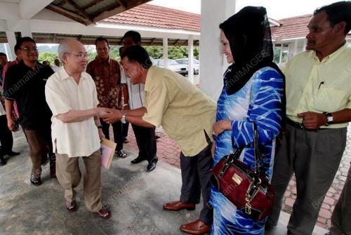 RAZALEIGH HAMZAH